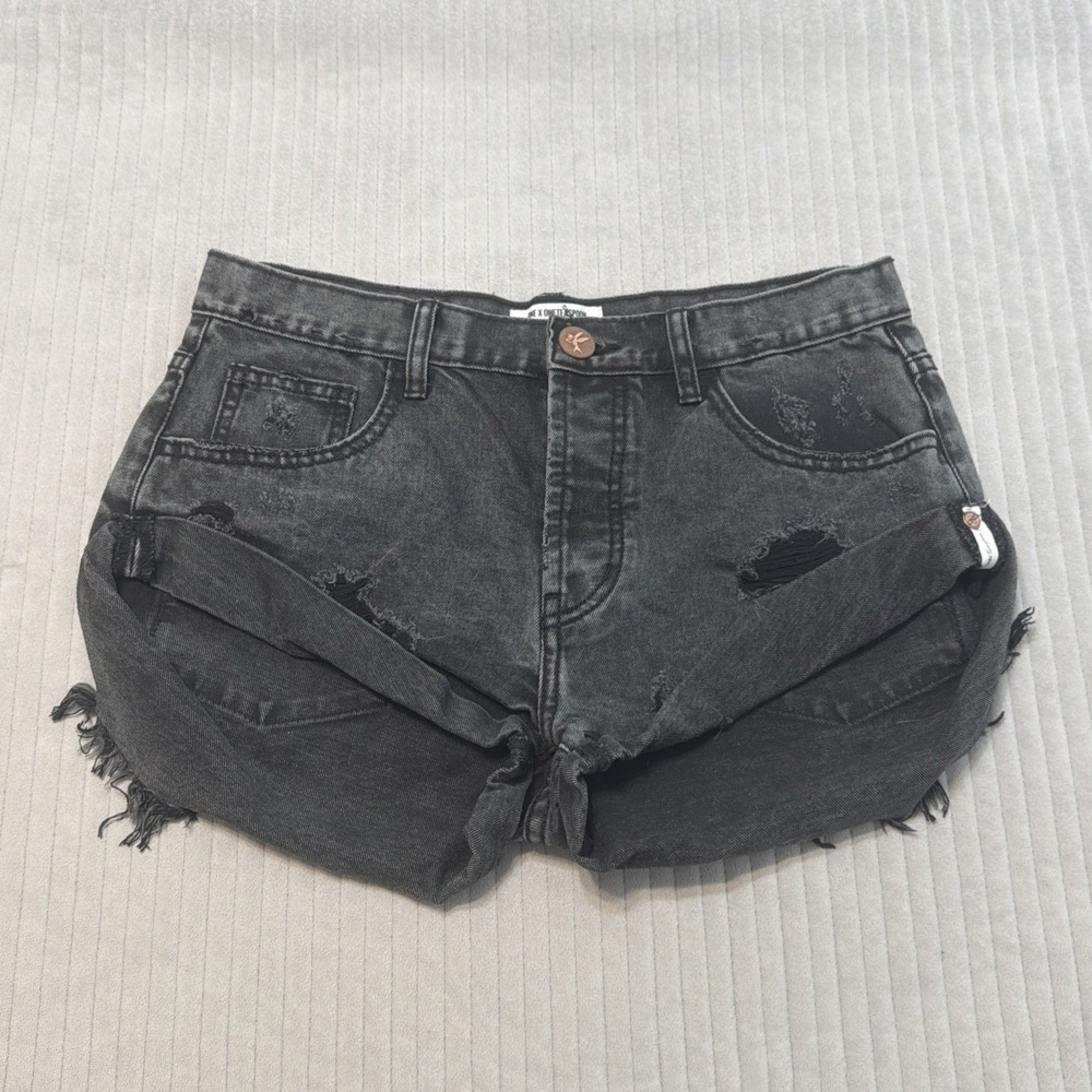 One x One Teaspoon Bandits Denim Shorts Size 27 Distressed Button Fly Black